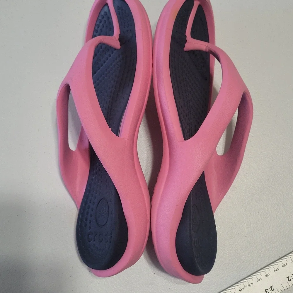 Crocs Athens Flip Flops Pink Navy Blue Women 8 Men 6 Thong Sandals - Picture 6 of 8